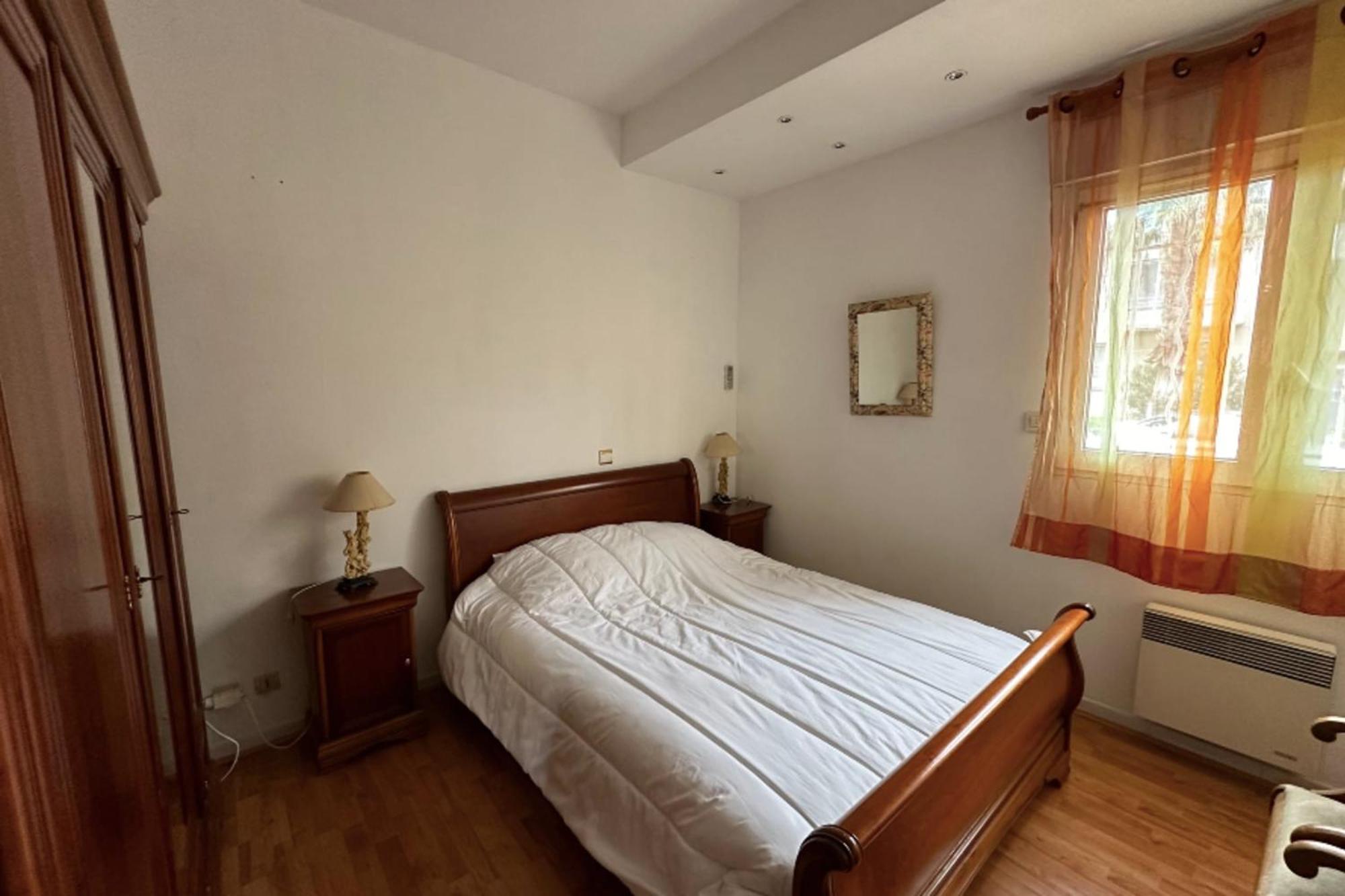 Flat Near The Les Flots Appartement