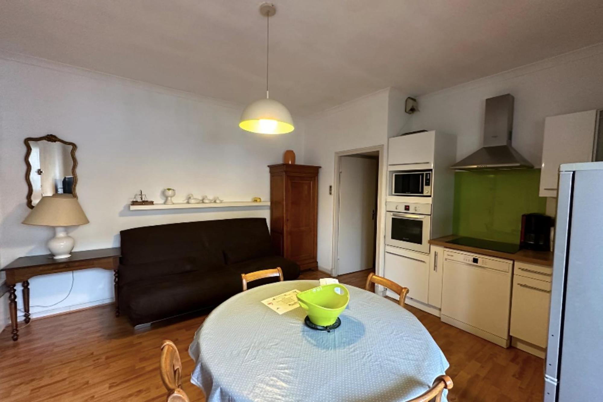 Flat Near The Les Flots